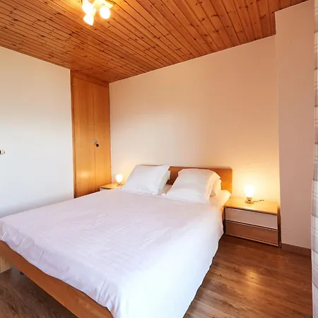 Chalet Edelweiss By Interhome